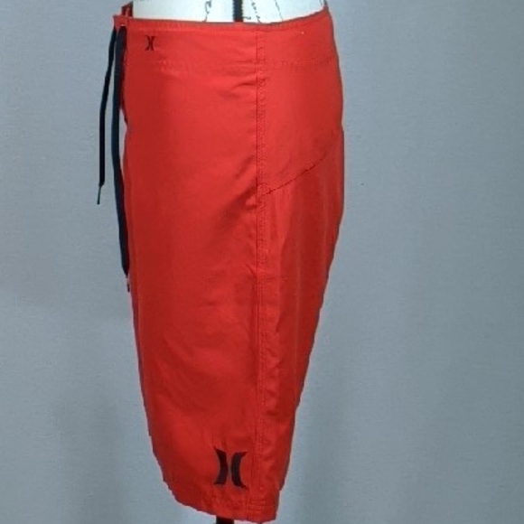 Hurley - Picture 2 of 8